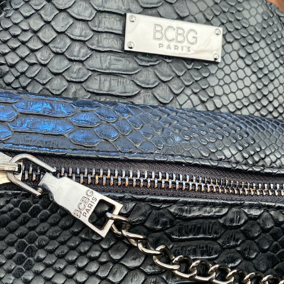 BCBG Paris mini backpack - Picture 3 of 11